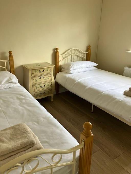 Whitethorn Cottage, Palmfield Holiday home